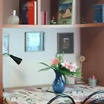 Cosmopolitan 4*