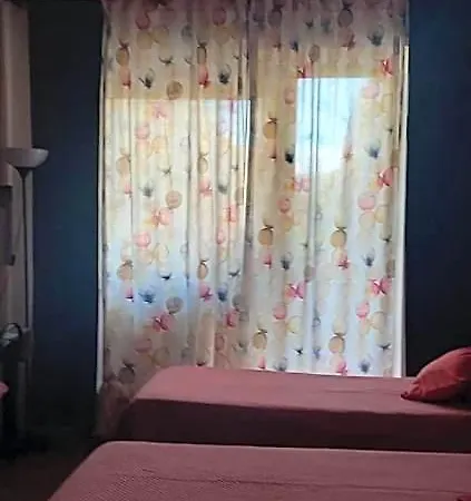 Cosmopolitan 4*