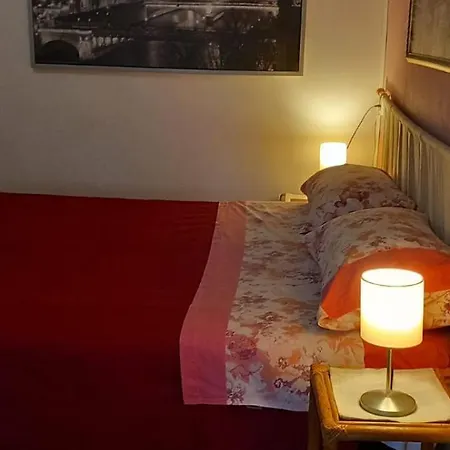 Cosmopolitan Bed & Breakfast