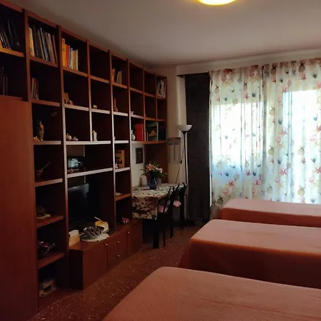 Cosmopolitan 4*
