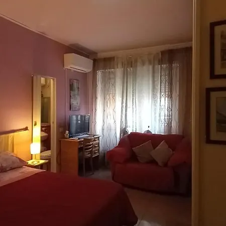 Cosmopolitan Roma